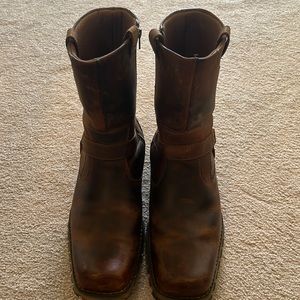 Men’s brown distressed leather boots size 11.5